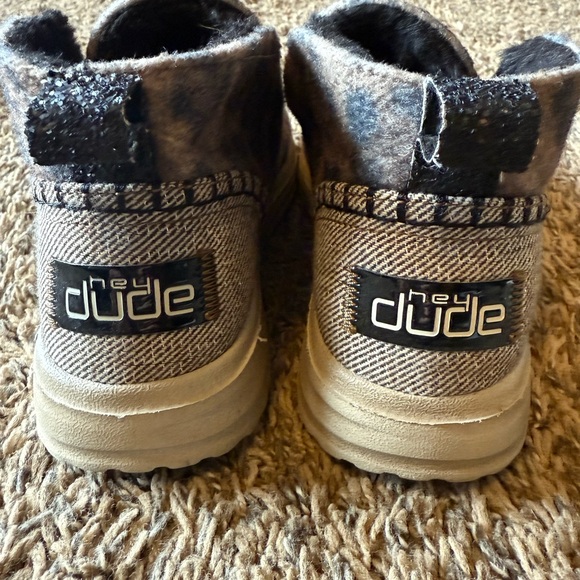 Hey Dude - Picture 4 of 5